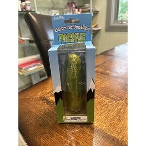 Archie McPhee ~ 5" Electronic Yodelling Pickle ~ Novelty Gift ~ Yodel-Ay-Eee-Ooo